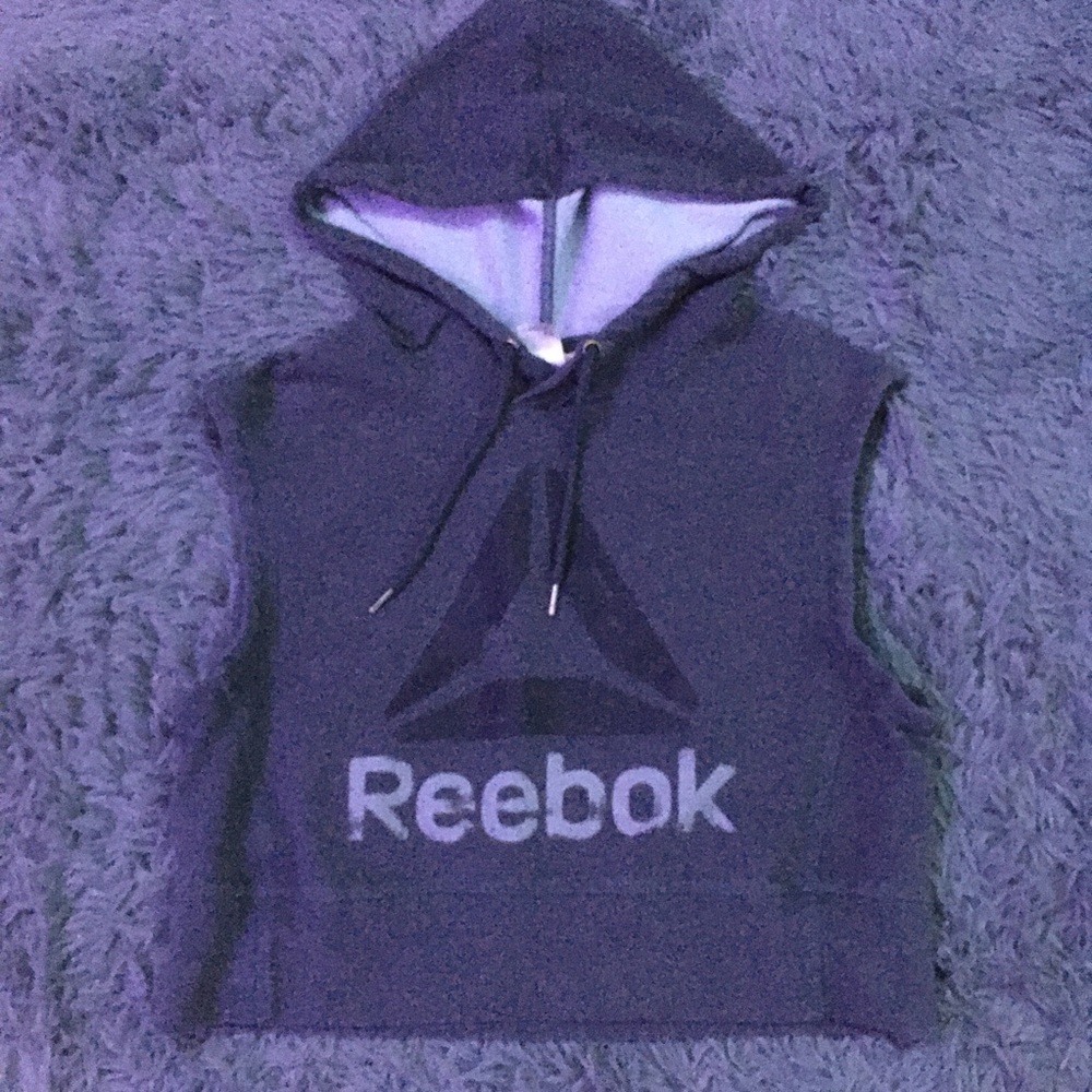 Cropped Reebok tank top